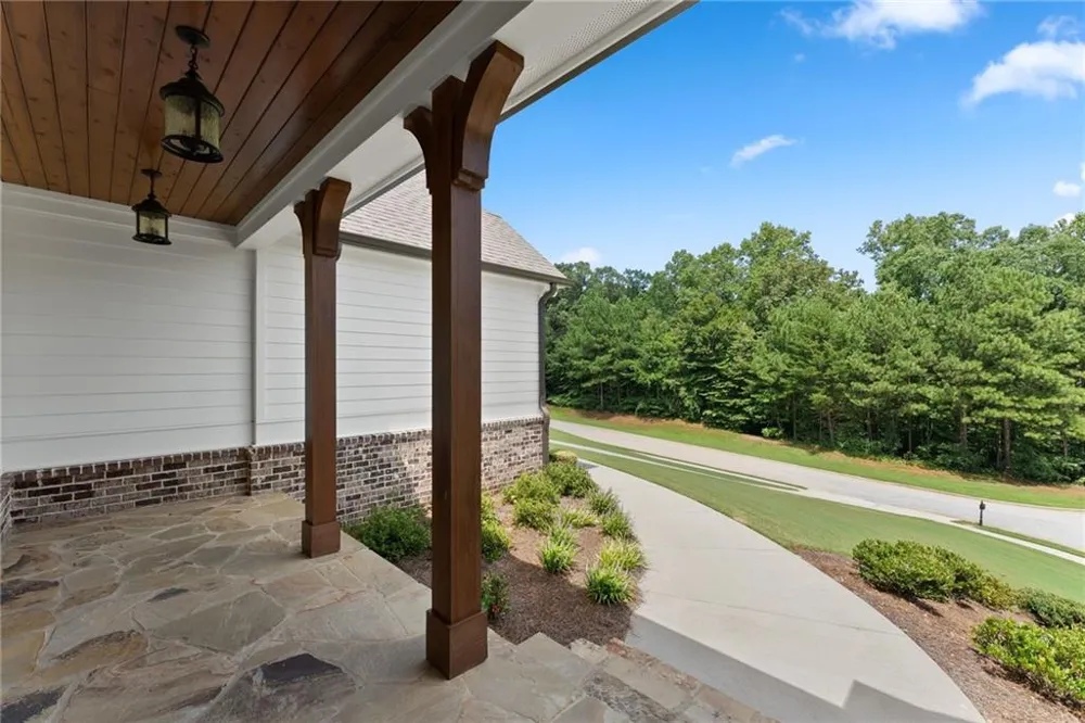 4466 Park Royal Drive Flowery Branch, GA 30542