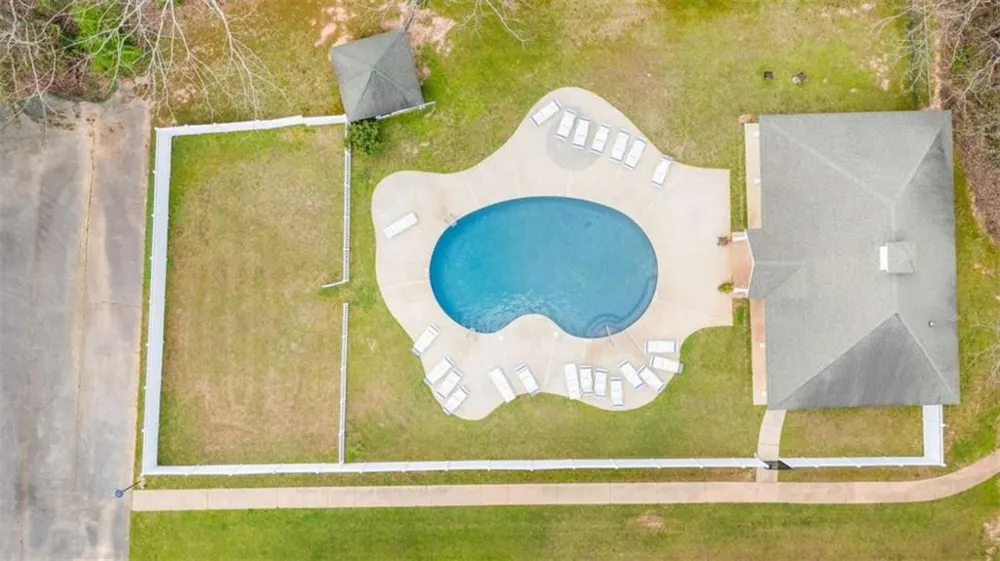 929 Daylilly Hill Bremen, GA 30110