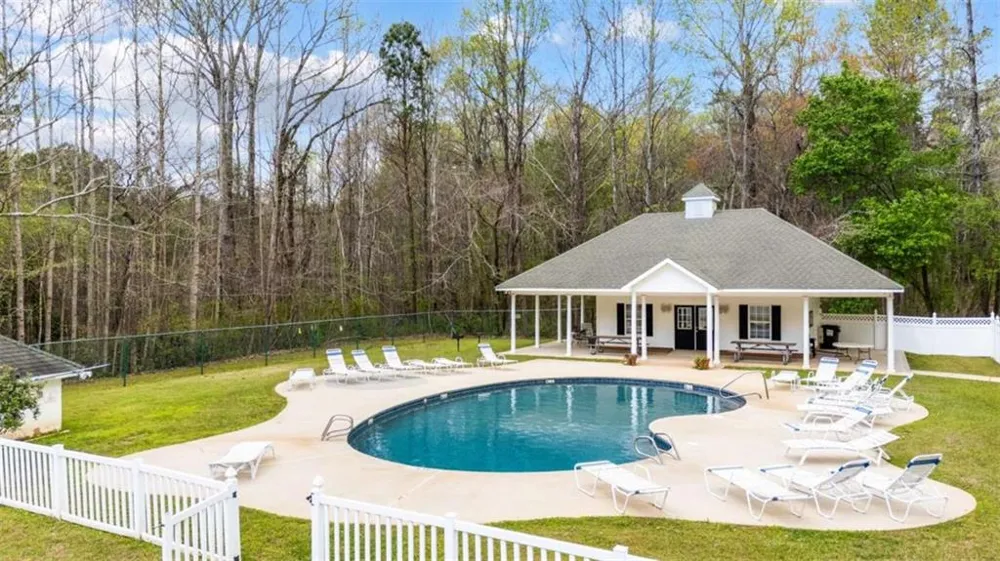 929 Daylilly Hill Bremen, GA 30110