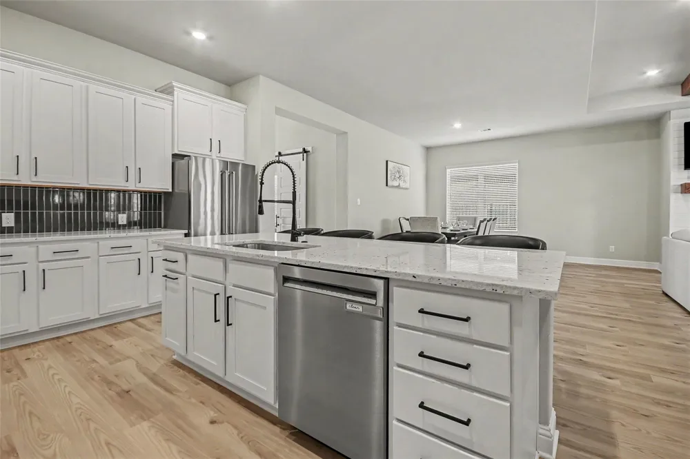 2131 Tioga View Drive Rosharon, TX 77583