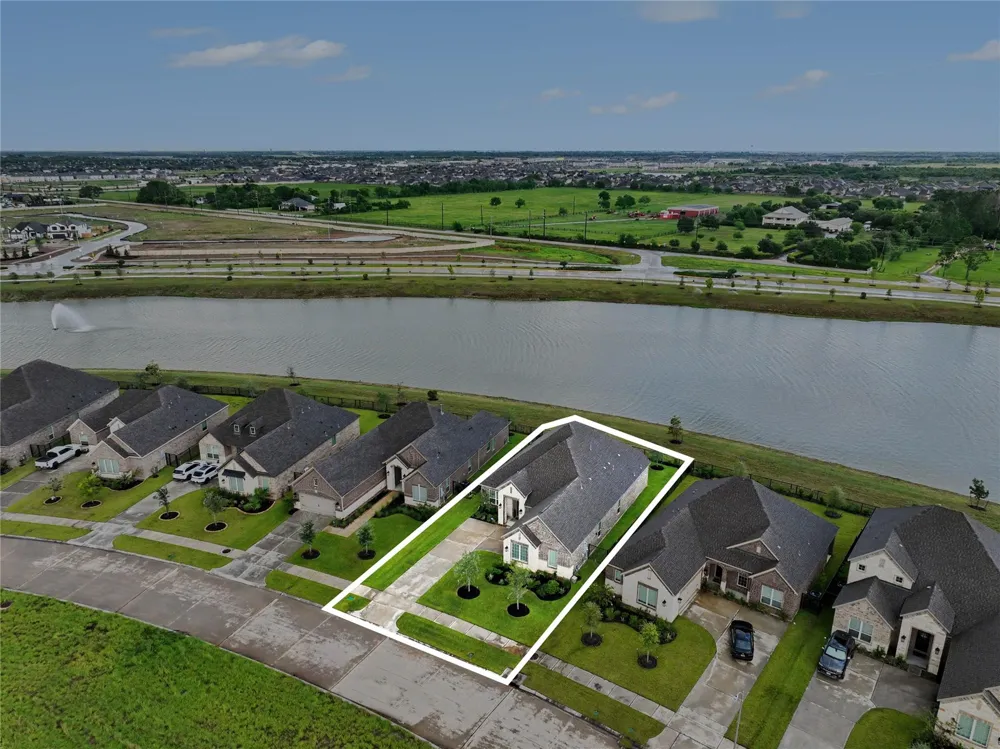 2131 Tioga View Drive Rosharon, TX 77583