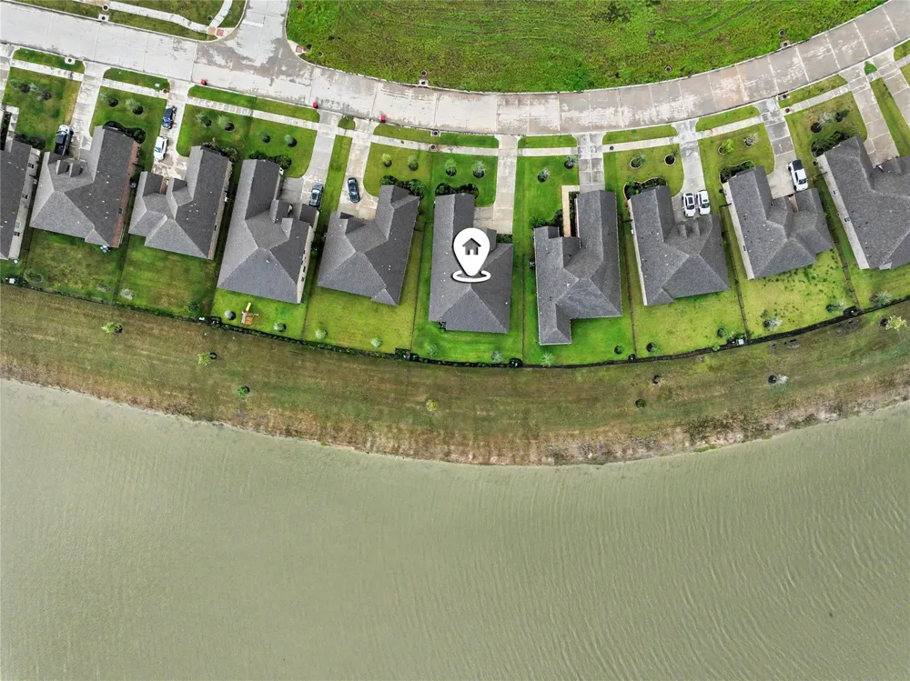 2131 Tioga View Drive Rosharon, TX 77583