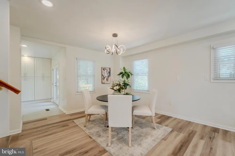 4031 18TH STREET S Arlington, VA 22204