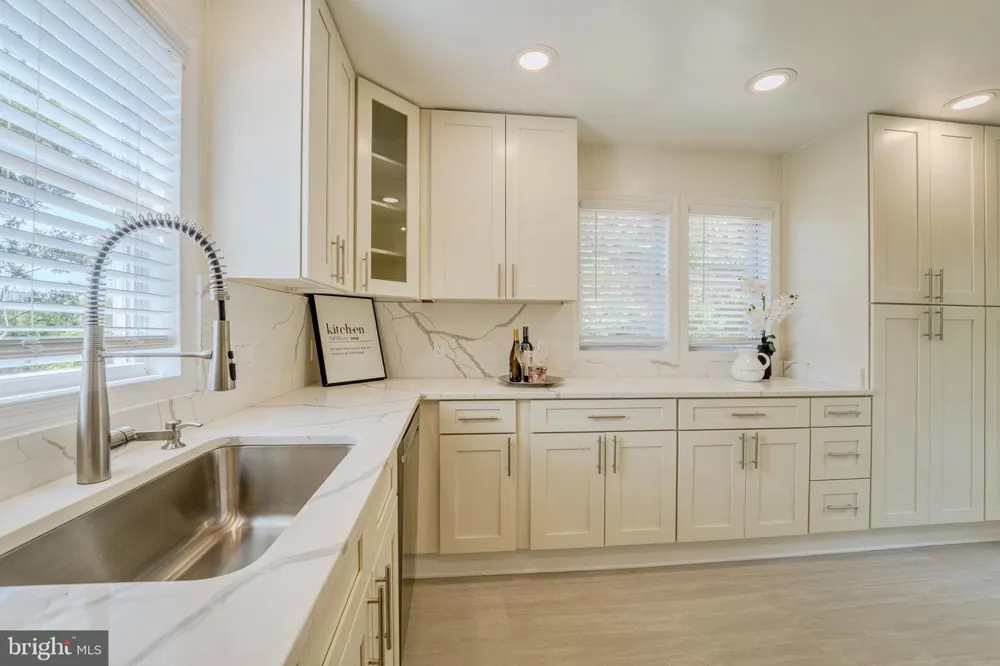 4031 18TH STREET S Arlington, VA 22204