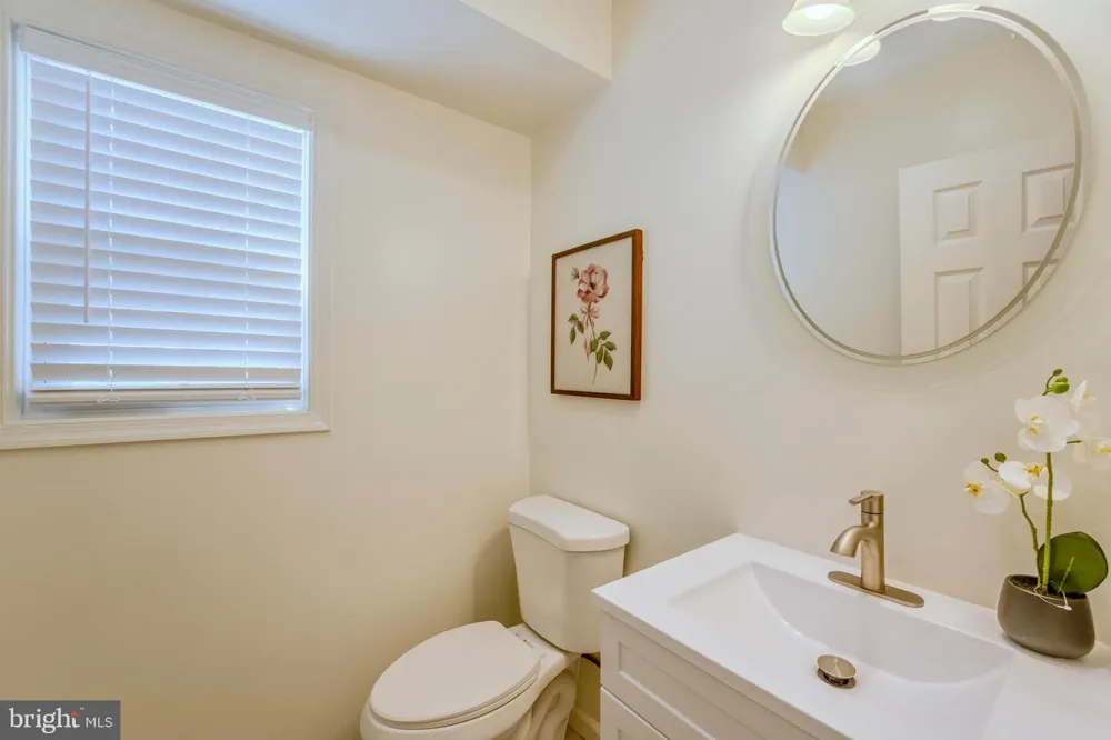 4031 18TH STREET S Arlington, VA 22204