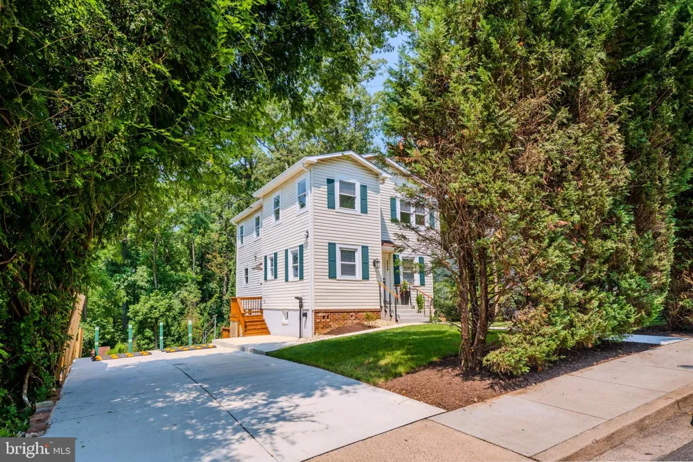 4031 18TH STREET S Arlington, VA 22204