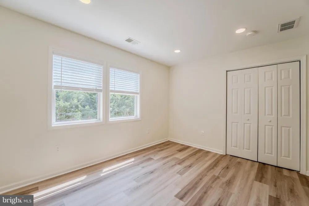 4031 18TH STREET S Arlington, VA 22204