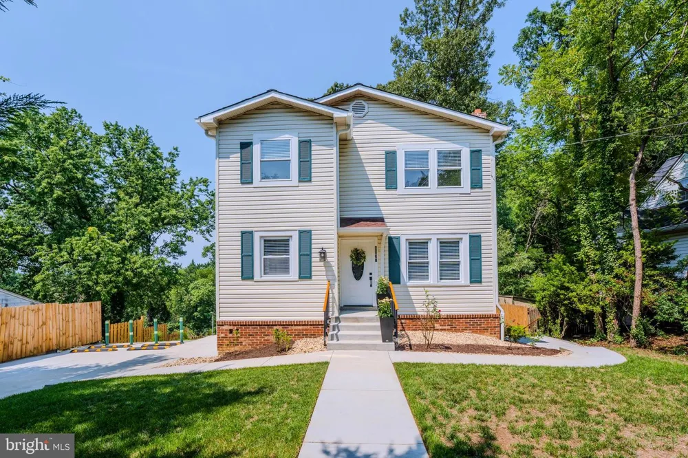 4031 18TH STREET S Arlington, VA 22204
