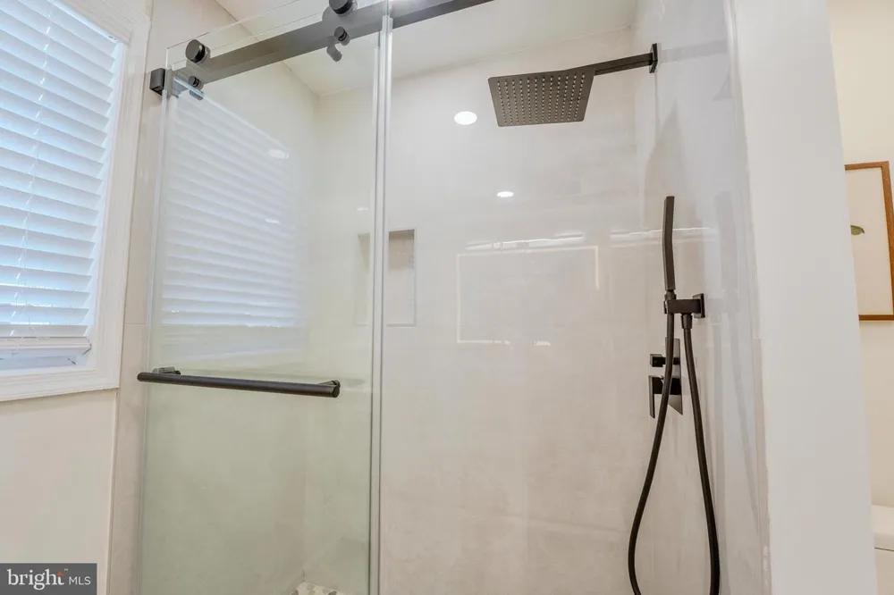 4031 18TH STREET S Arlington, VA 22204