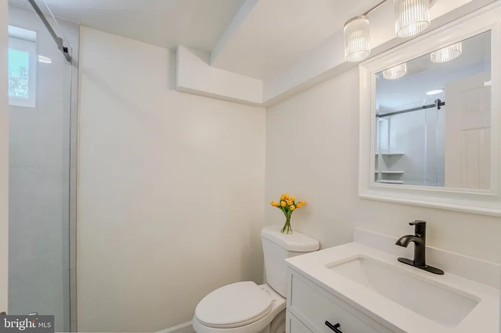 4031 18TH STREET S Arlington, VA 22204