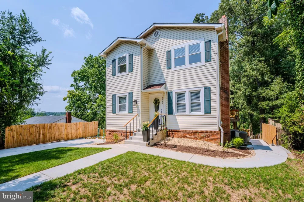4031 18TH STREET S Arlington, VA 22204