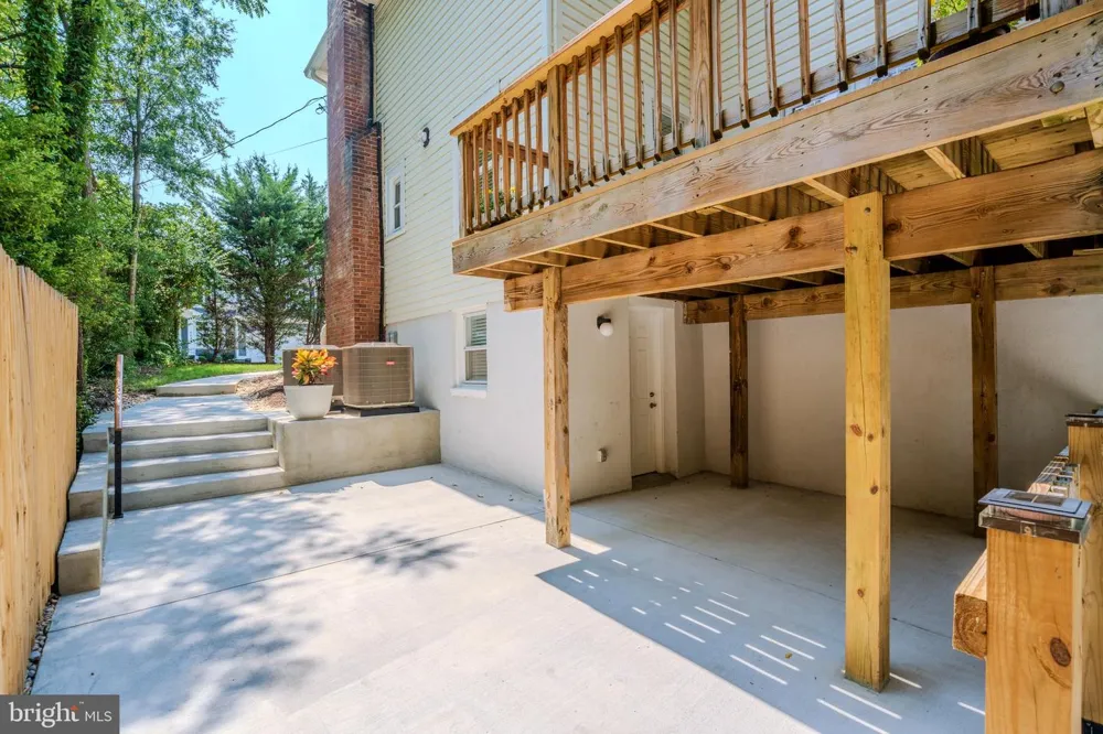 4031 18TH STREET S Arlington, VA 22204