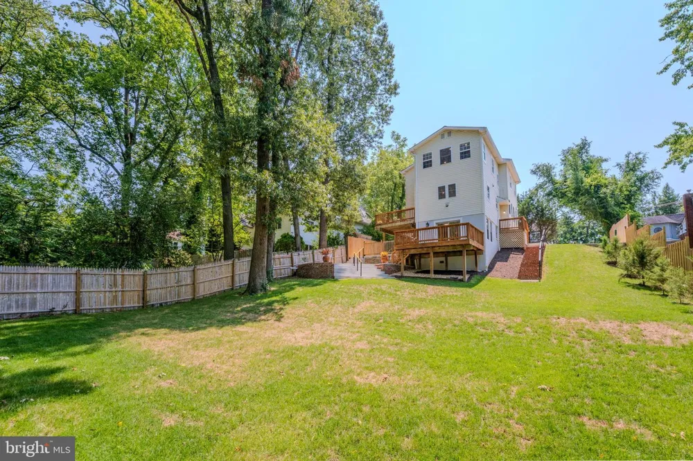 4031 18TH STREET S Arlington, VA 22204