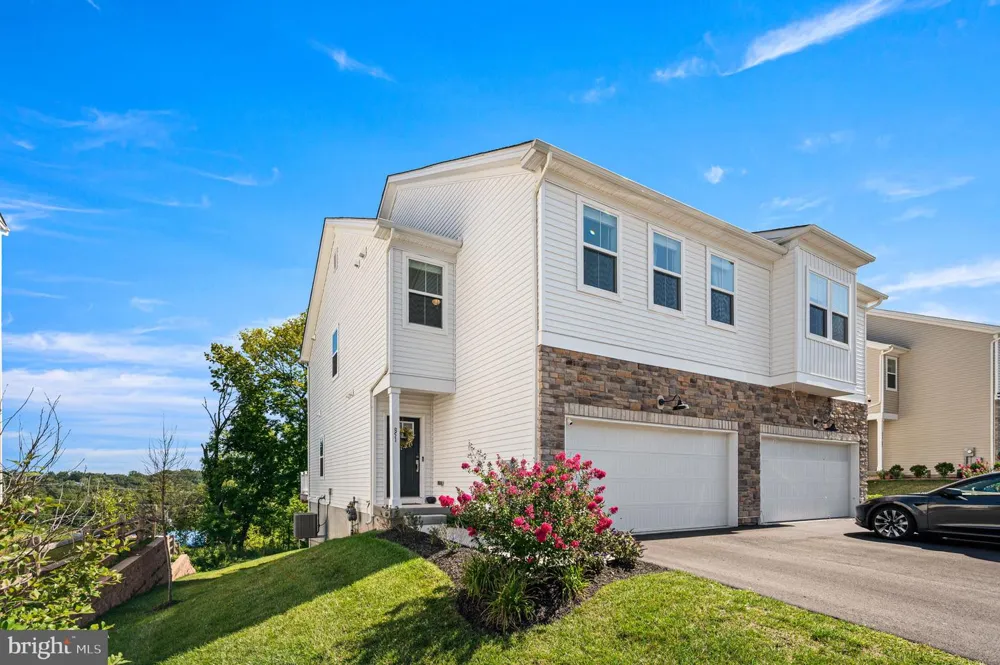 851 PECAN ROAD Spring City, PA 19475