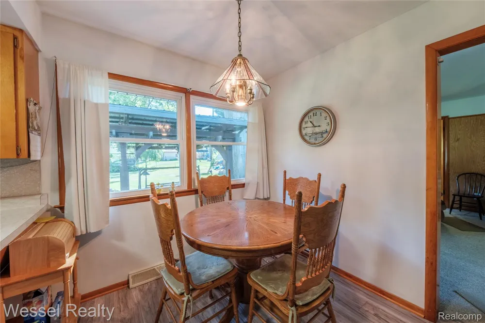 2546 Oakwood Drive Port Huron Charter Township, MI 48060