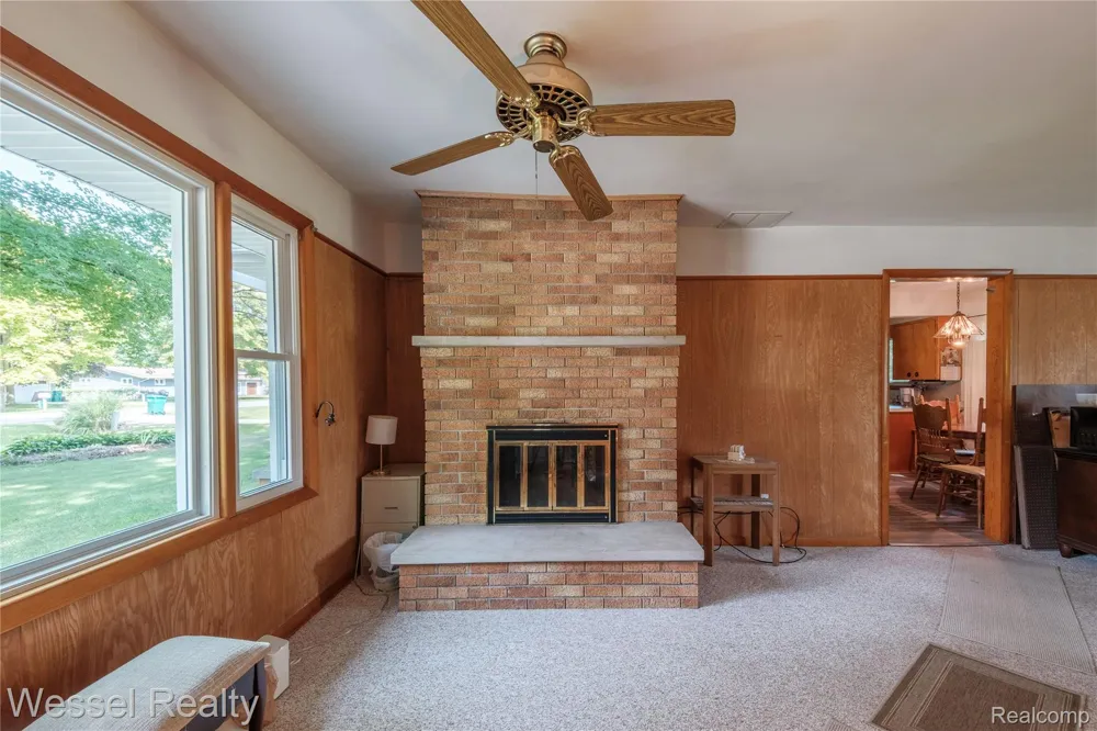 2546 Oakwood Drive Port Huron Charter Township, MI 48060