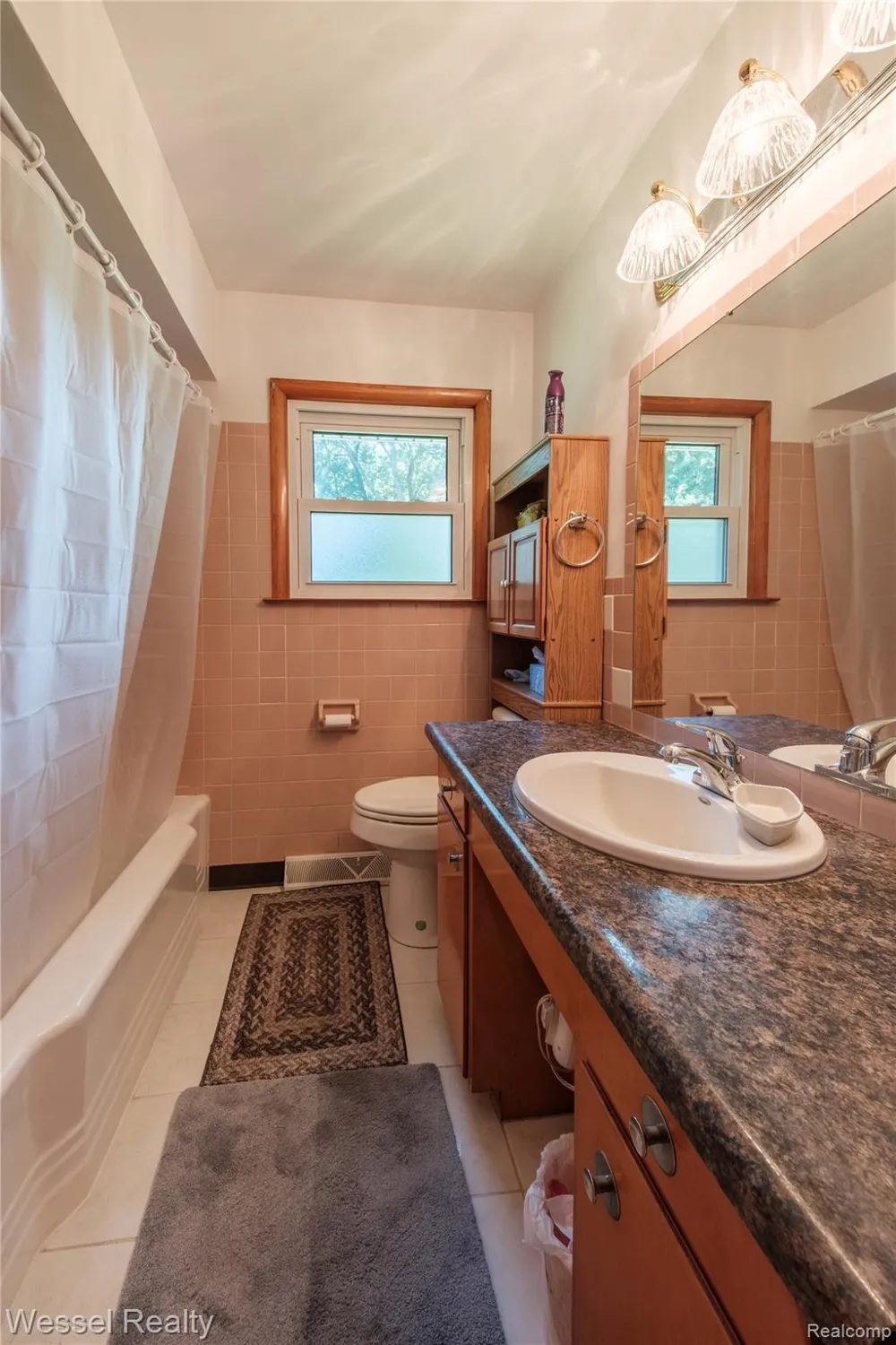 2546 Oakwood Drive Port Huron Charter Township, MI 48060