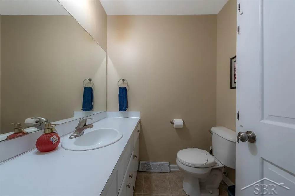 5105 Kentford Drive Saginaw Charter Township, MI 48638