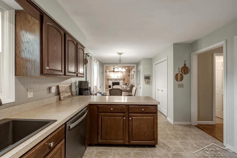 5105 Kentford Drive Saginaw Charter Township, MI 48638