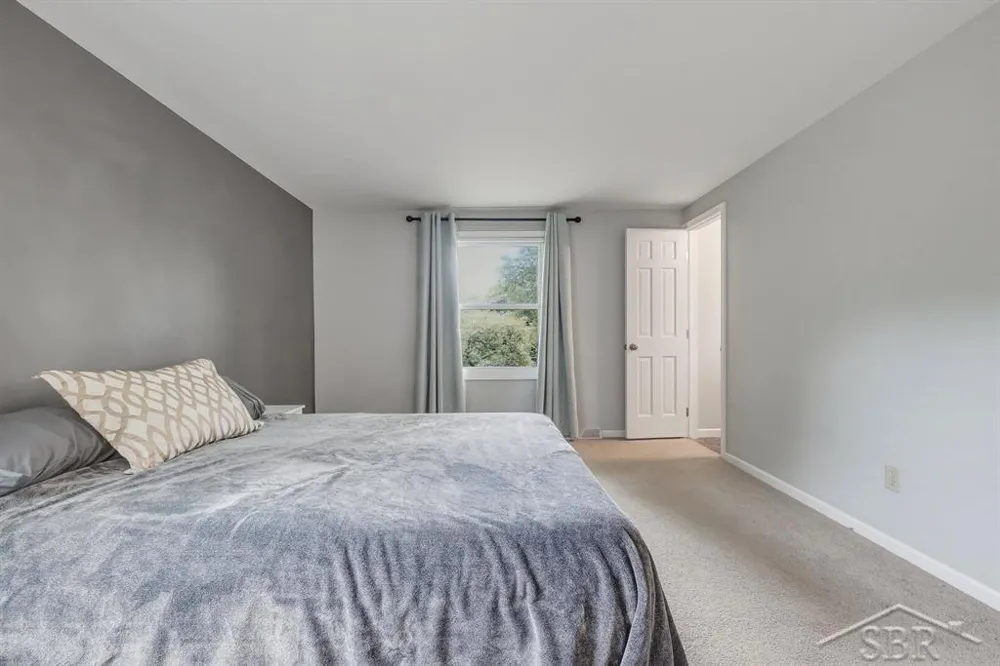 5105 Kentford Drive Saginaw Charter Township, MI 48638
