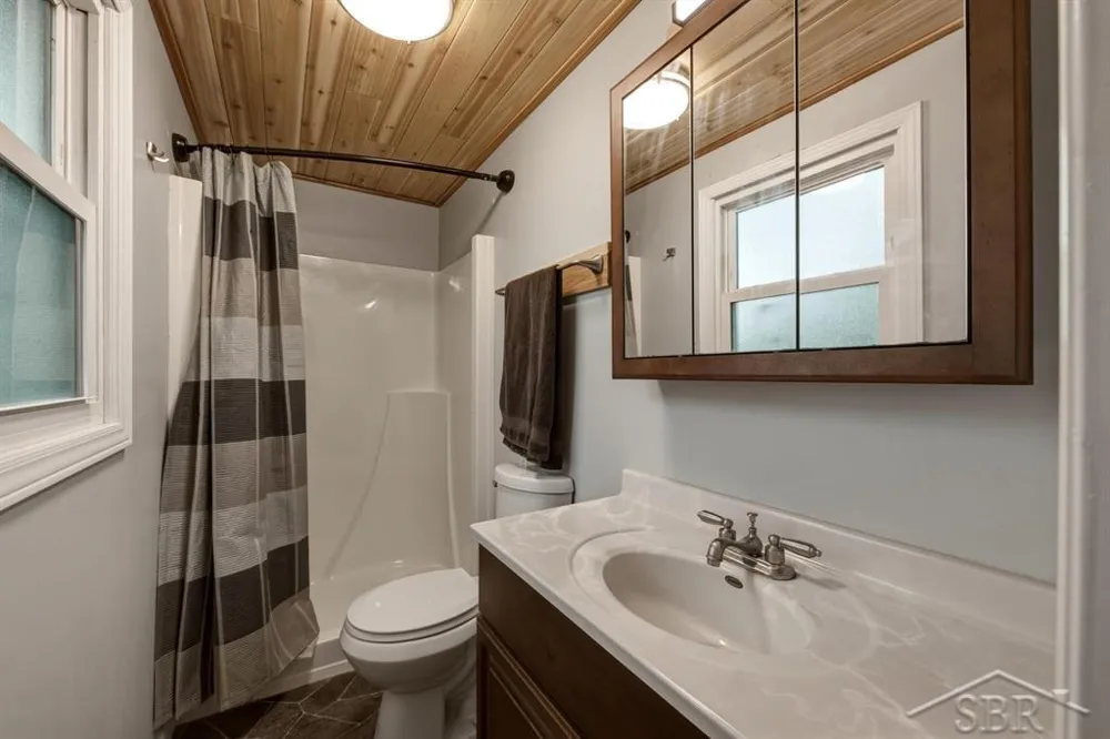 5105 Kentford Drive Saginaw Charter Township, MI 48638
