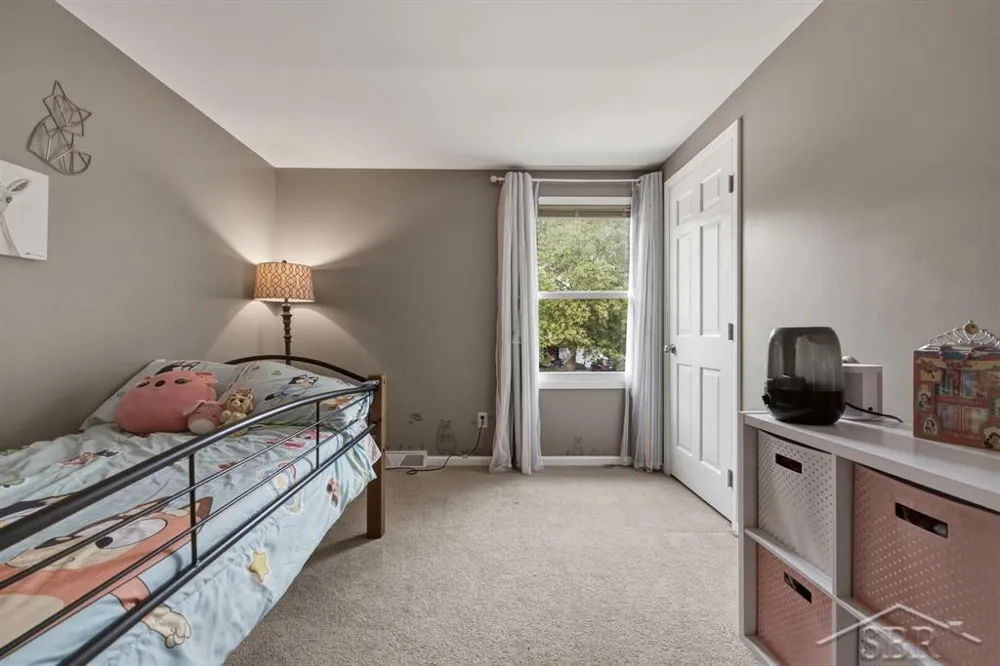 5105 Kentford Drive Saginaw Charter Township, MI 48638