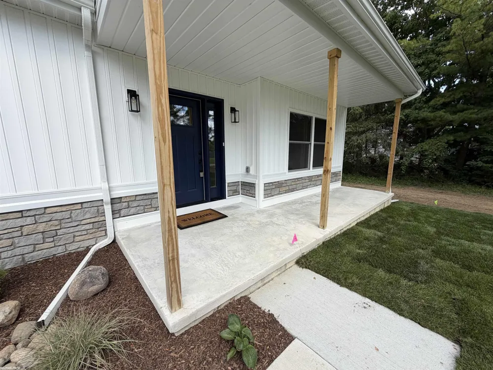 26827 Alma Street Chesterfield Township, MI 48051