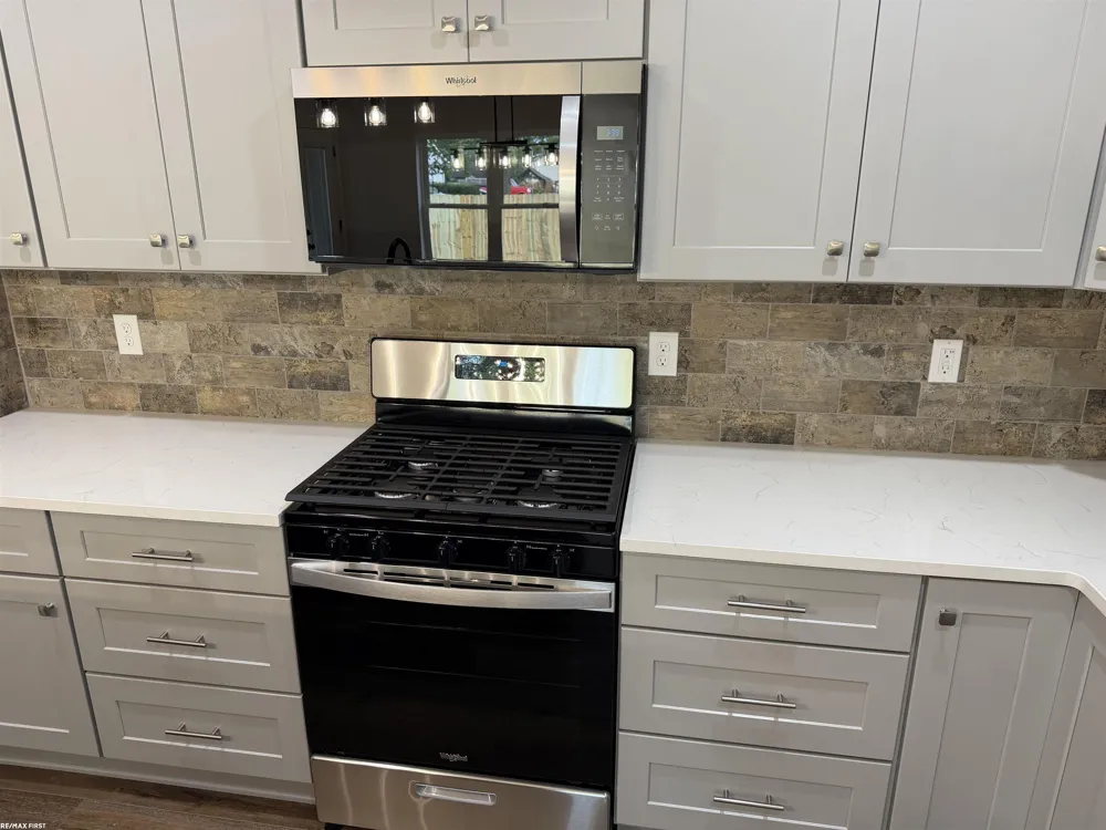 26827 Alma Street Chesterfield Township, MI 48051
