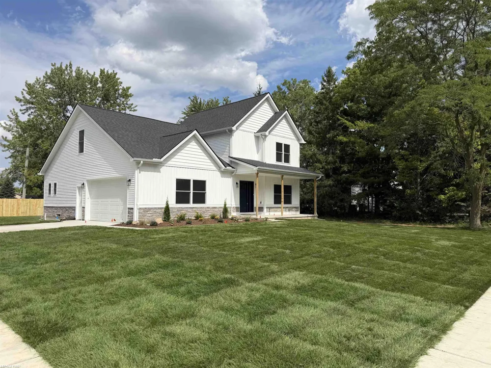 26827 Alma Street Chesterfield Township, MI 48051