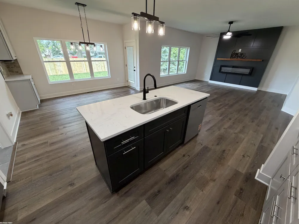 26827 Alma Street Chesterfield Township, MI 48051