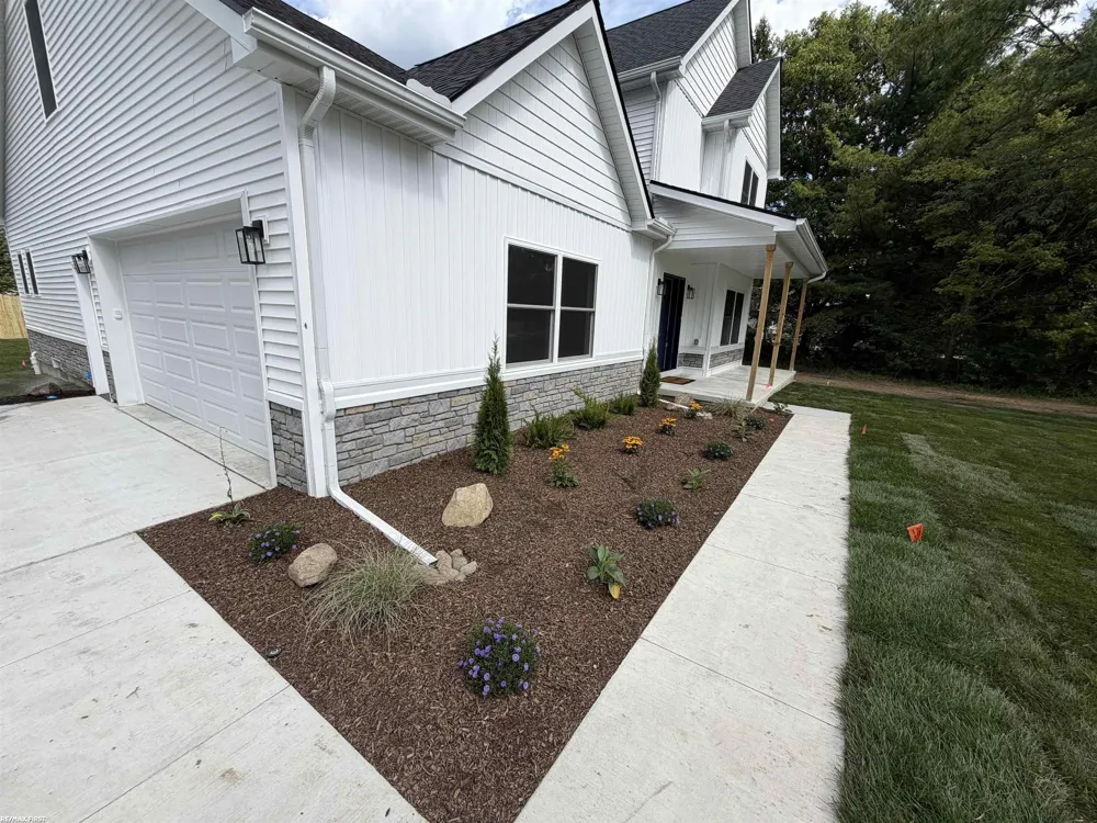 26827 Alma Street Chesterfield Township, MI 48051