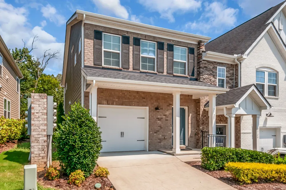 2725 Gossett Trl Nashville, TN 37221