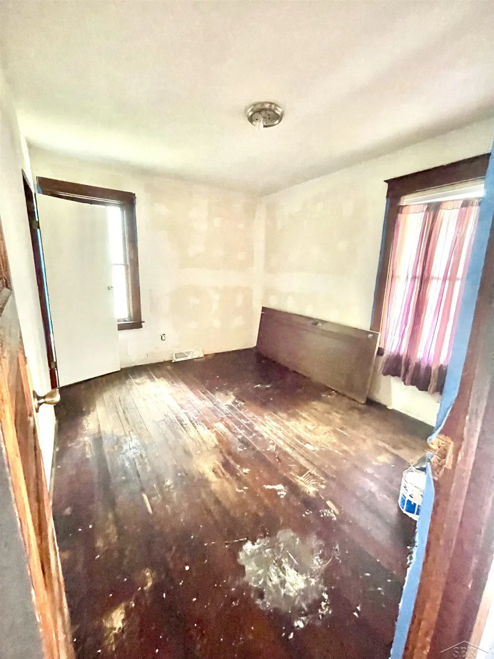 2621 Eddy Street Saginaw City, MI 48604