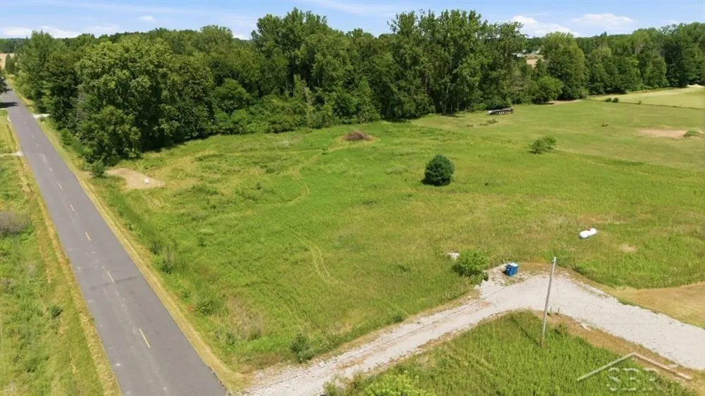 5070 Five Mile Road Hope Township, MI 48628