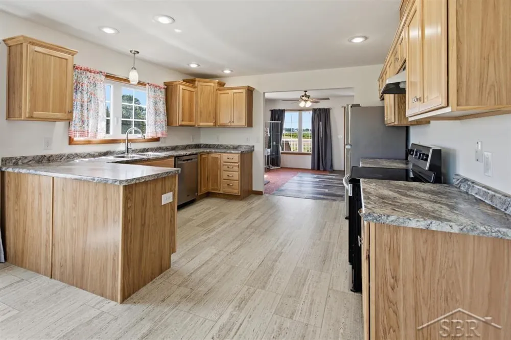 5070 Five Mile Road Hope Township, MI 48628