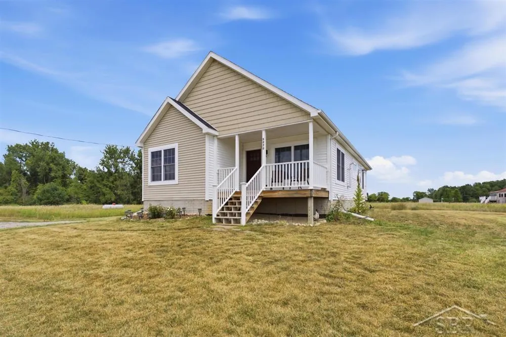 5070 Five Mile Road Hope Township, MI 48628