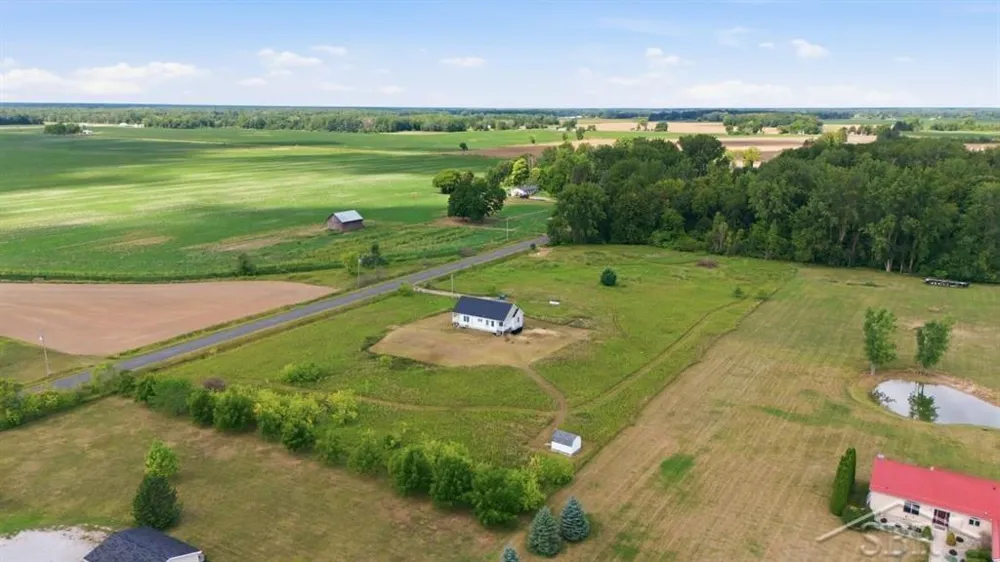 5070 Five Mile Road Hope Township, MI 48628