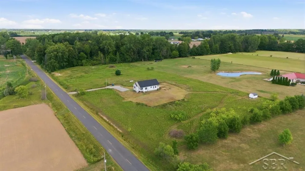 5070 Five Mile Road Hope Township, MI 48628
