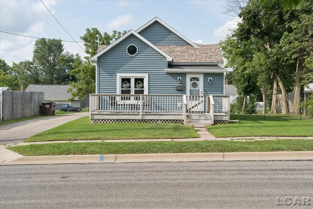 312 W Summit Street Adrian City, MI 49221