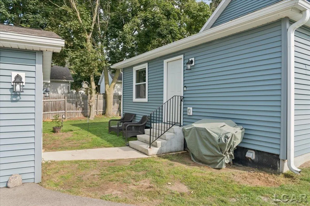 312 W Summit Street Adrian City, MI 49221