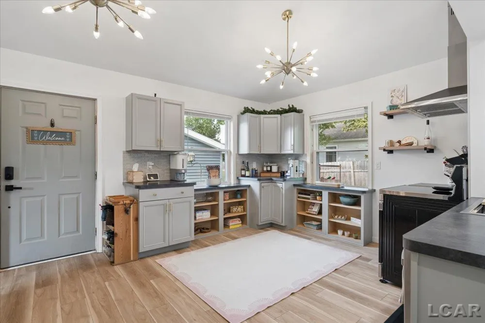 312 W Summit Street Adrian City, MI 49221