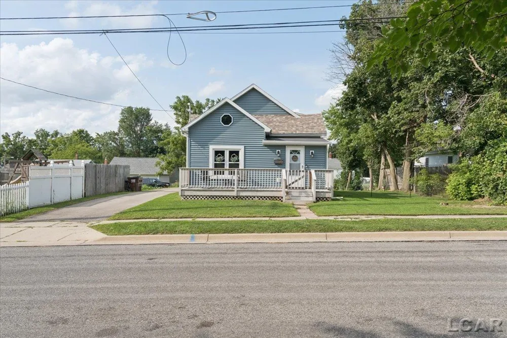 312 W Summit Street Adrian City, MI 49221