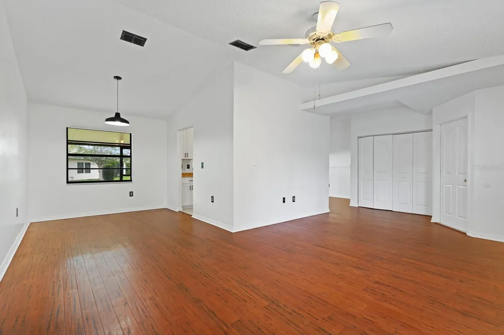 6346 SILVER OAKS DRIVE Zephyrhills, FL 33542