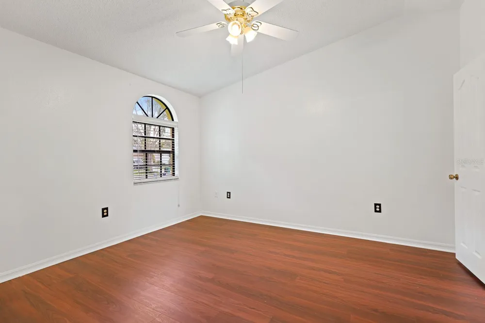 6346 SILVER OAKS DRIVE Zephyrhills, FL 33542