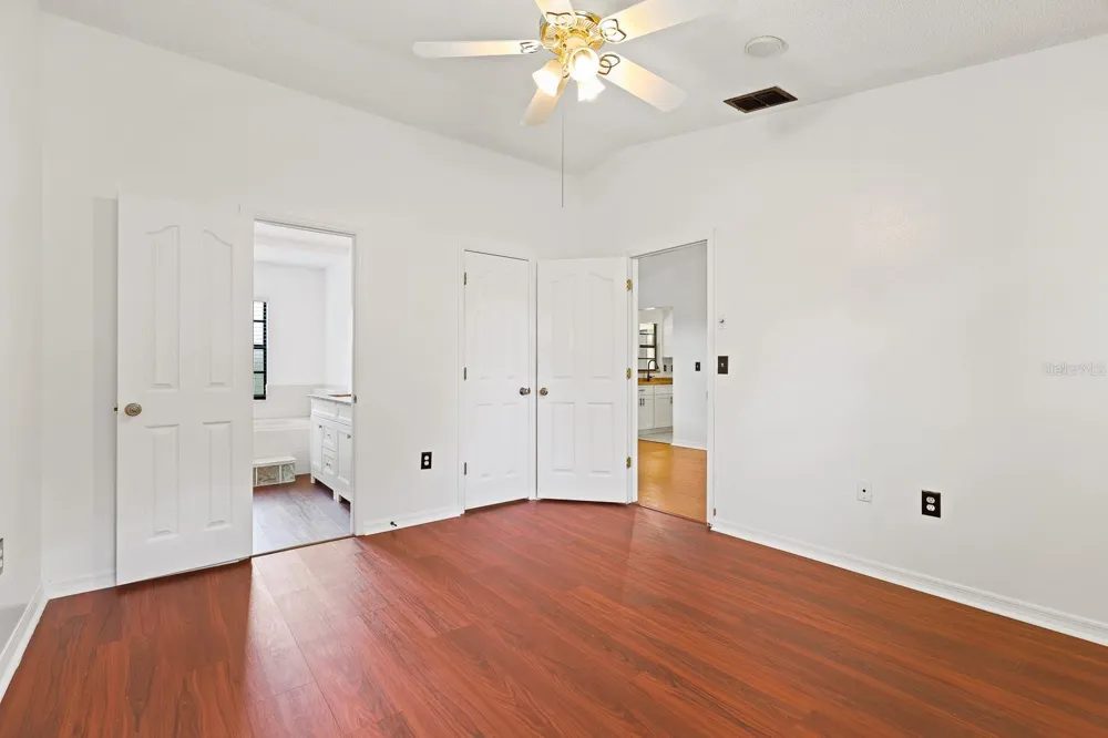 6346 SILVER OAKS DRIVE Zephyrhills, FL 33542
