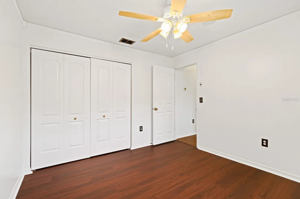 6346 SILVER OAKS DRIVE Zephyrhills, FL 33542