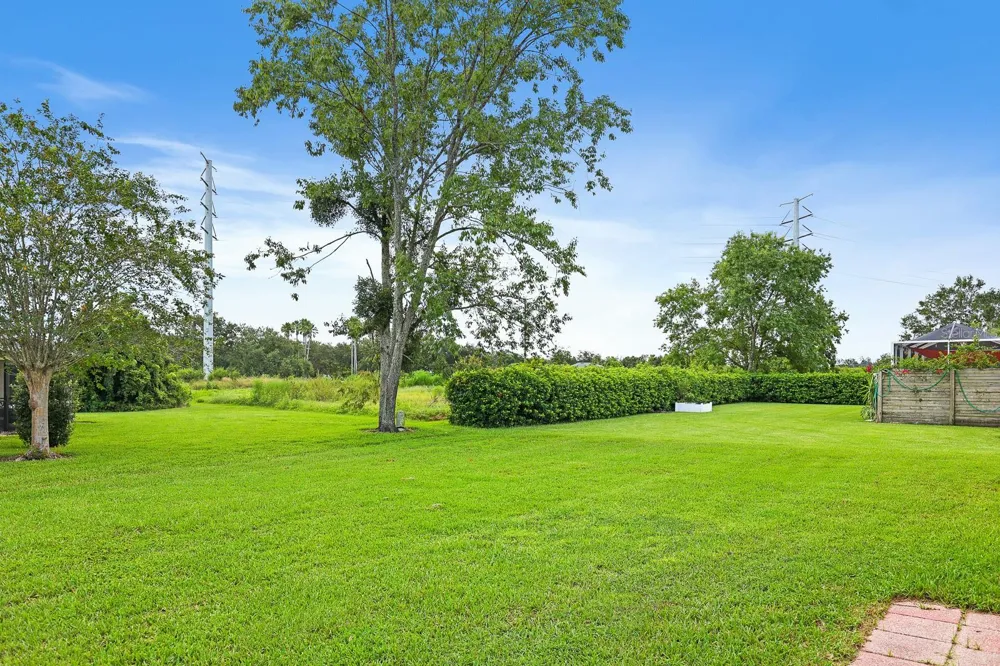 6346 SILVER OAKS DRIVE Zephyrhills, FL 33542
