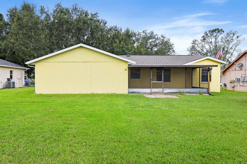 6346 SILVER OAKS DRIVE Zephyrhills, FL 33542