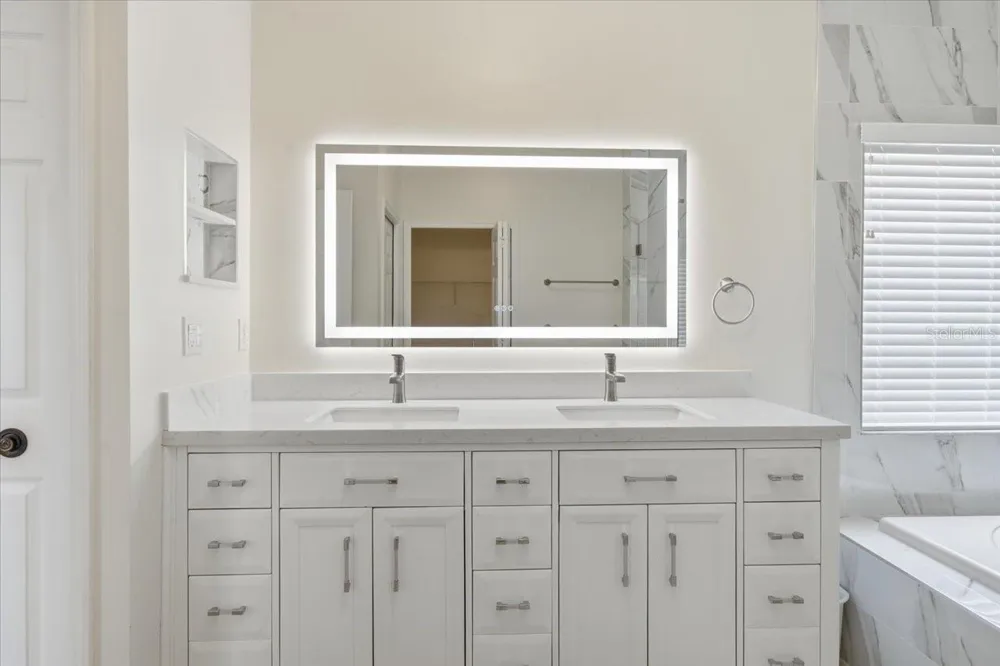 1333 LINDENWOOD DRIVE Tarpon Springs, FL 34688