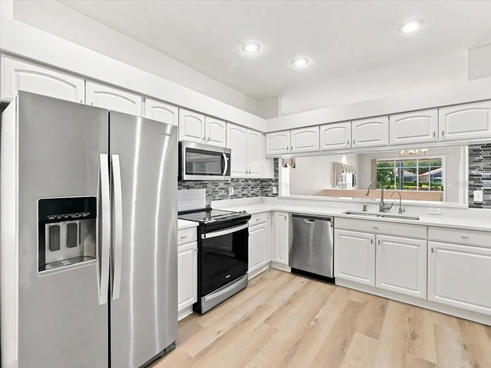 1333 LINDENWOOD DRIVE Tarpon Springs, FL 34688